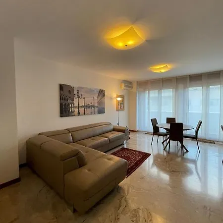 Donatello Apartman Mestre